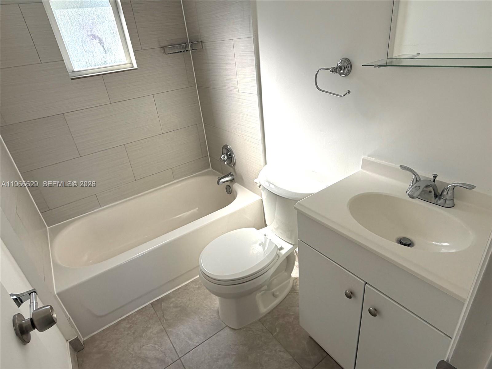 535 Northwest 7th Street, Unit 44 Miami, FL 33136 - Photo 12 of 14