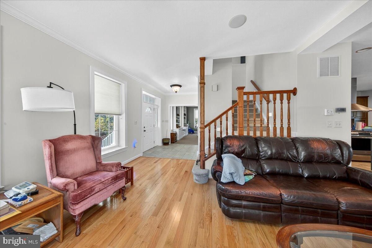 239 Mt Carmel Road Luray, VA 22835 - Photo 16 of 116 a living room with furniture
