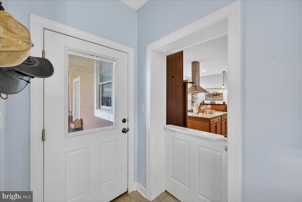 239 Mt Carmel Road Luray, VA 22835 - Photo 60 of 116 a view of a hallway with wooden floor and closet