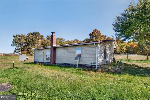 $1,500,000 | 239 Mt Carmel Road, Luray, VA 22835