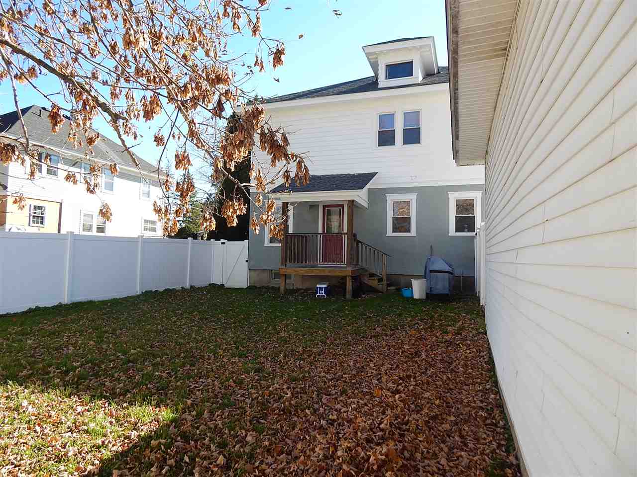 4 Seabury Street Rutland, VT 05701 - Photo 5 of 35