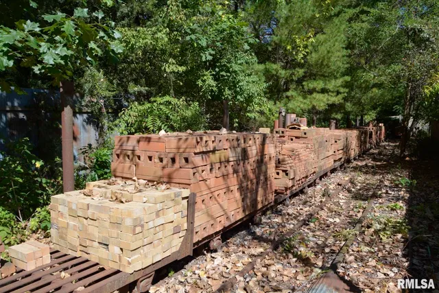 $160,000 | 734 North Coal Street, Colchester, IL 62326