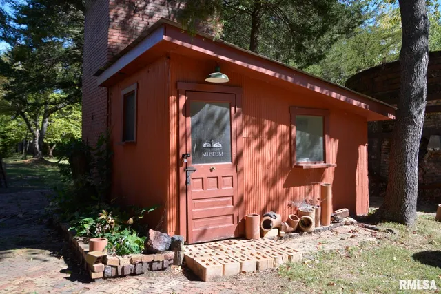 $160,000 | 734 North Coal Street, Colchester, IL 62326