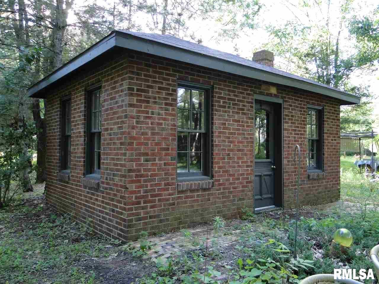 734 North Coal Street Colchester, IL 62326 - Photo 10 of 15