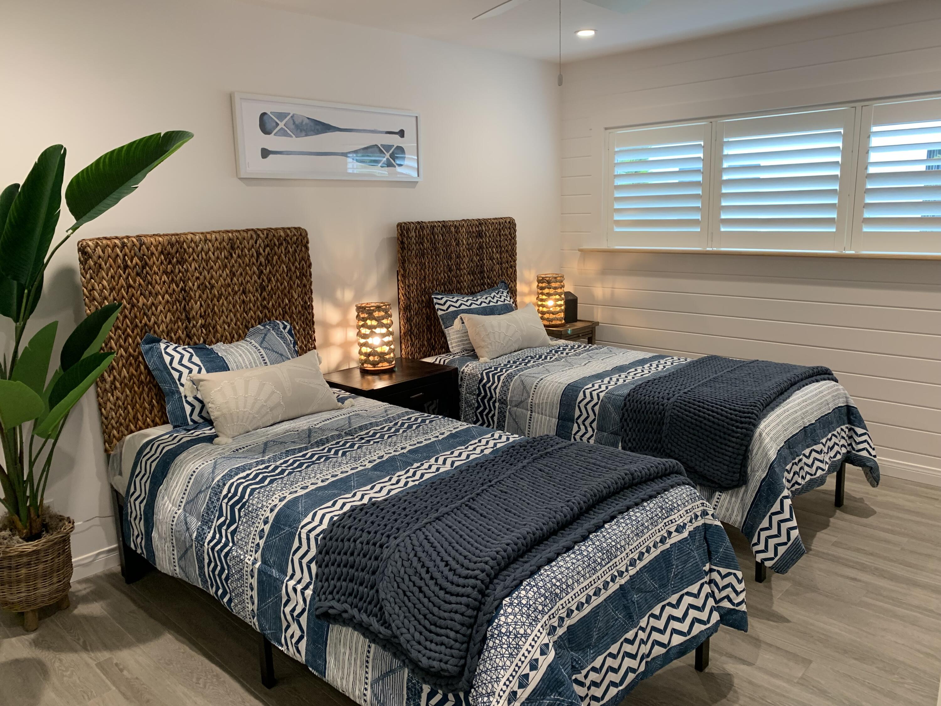 4950 Sandyland Road, Unit 120 Carpinteria, CA 93013 - Photo 8 of 9 Kids Room