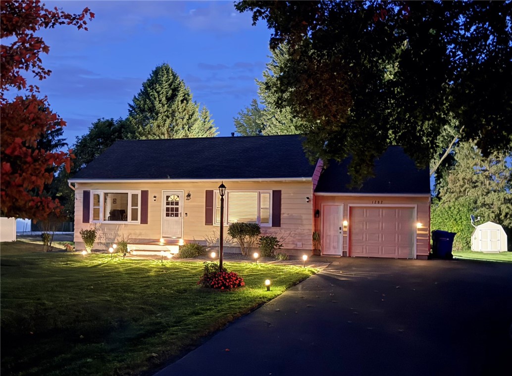 1282 Shoecraft Road Penfield, NY 14580 - Photo 4 of 29 After Sunset