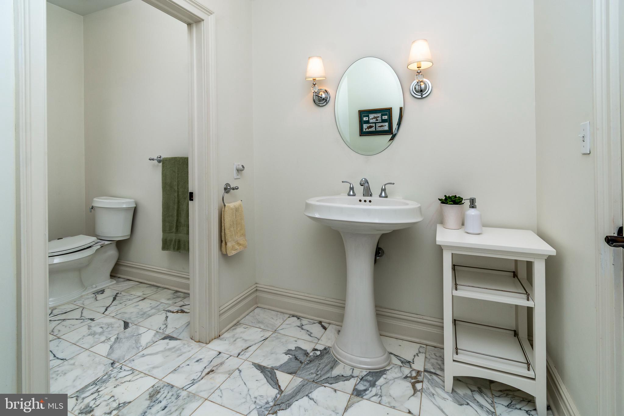 27 Westcott Road Princeton, NJ 08540 - Photo 27 of 37 Hall bath next to bedroom 5