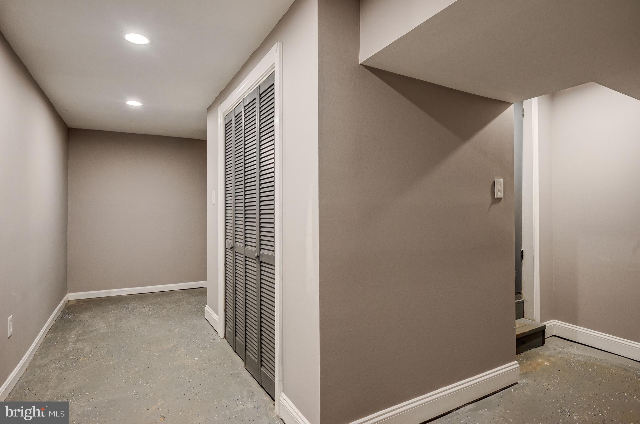 2817 Pelham Avenue Baltimore, MD 21213 - Photo 31 of 35