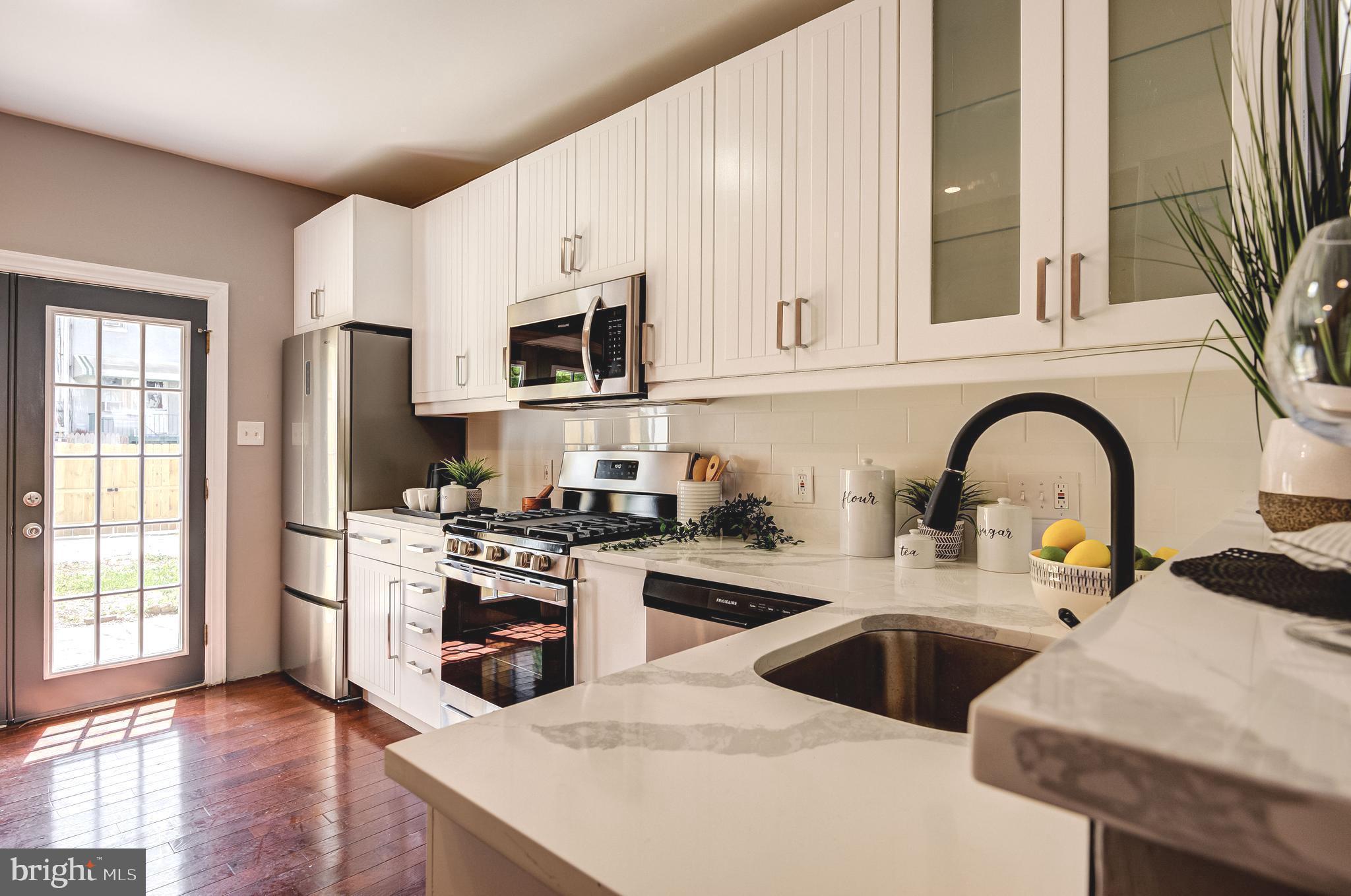 2817 Pelham Avenue Baltimore, MD 21213 - Photo 9 of 35