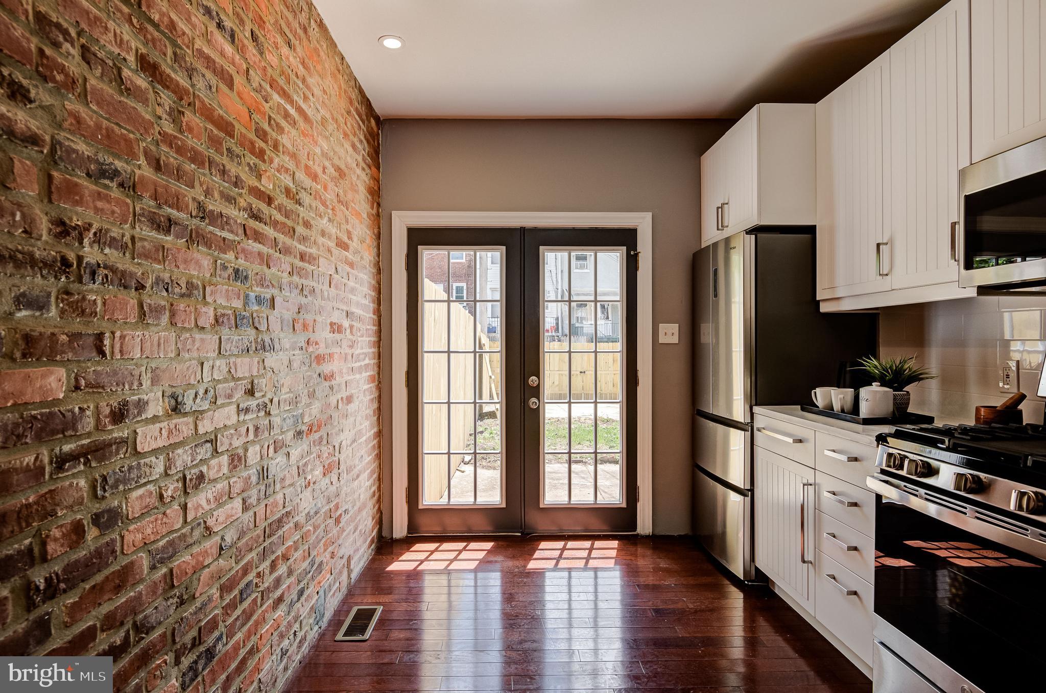 2817 Pelham Avenue Baltimore, MD 21213 - Photo 10 of 35