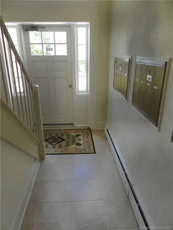 $2,000 | 391 Reef Road, Unit 6A, Fairfield, CT 06824