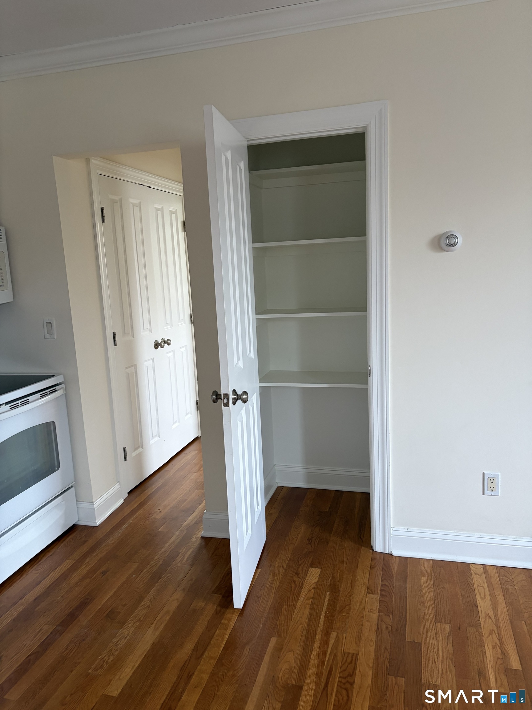 391 Reef Road, Unit 6A Fairfield, CT 06824 - Photo 8 of 17