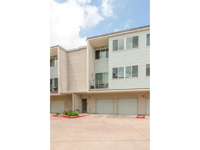 $359,000 | 604 North Bluff Drive, Unit 205, Austin, TX 78745
