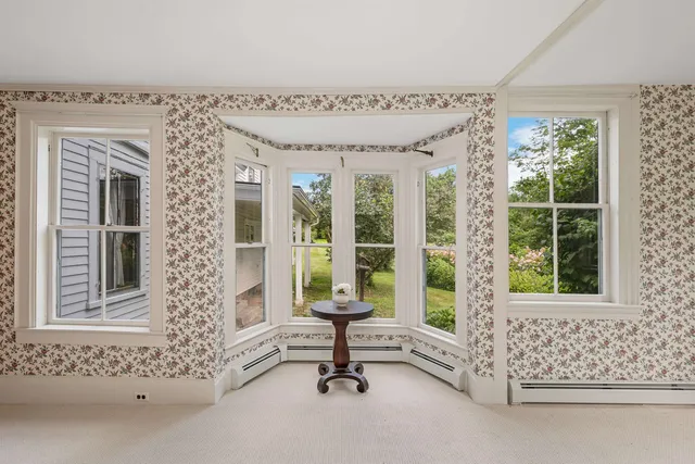 $480,000 | 52 School Street, Haverhill, NH 03765