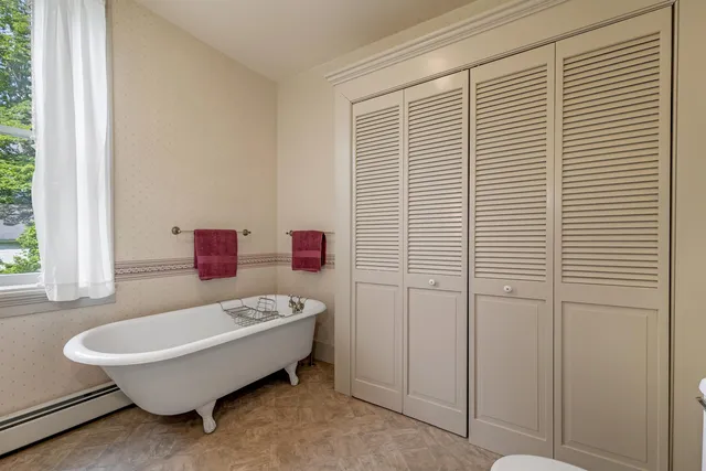 $480,000 | 52 School Street, Haverhill, NH 03765