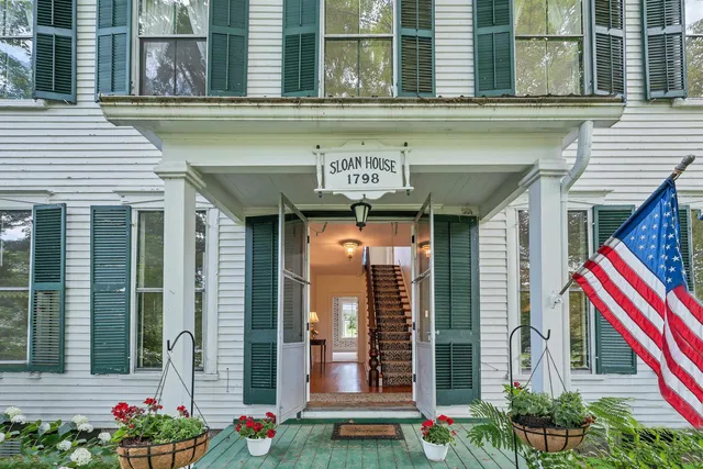 $480,000 | 52 School Street, Haverhill, NH 03765