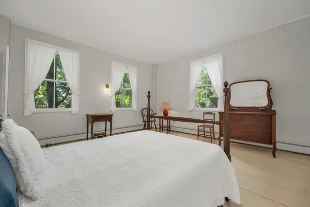 $480,000 | 52 School Street, Haverhill, NH 03765