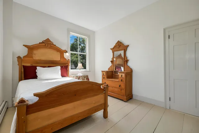 $480,000 | 52 School Street, Haverhill, NH 03765