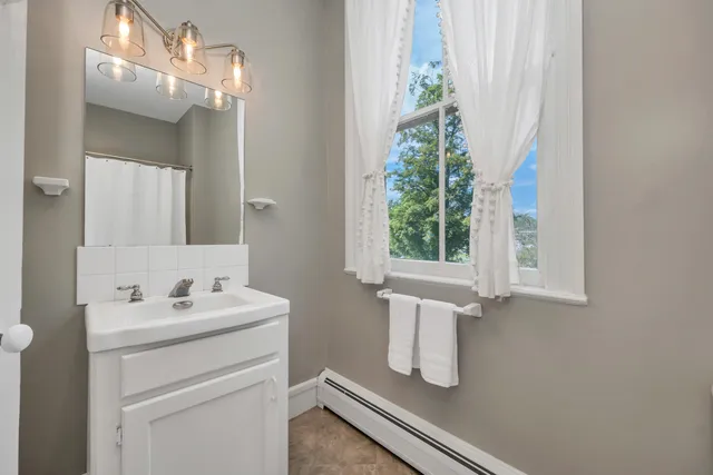 $480,000 | 52 School Street, Haverhill, NH 03765