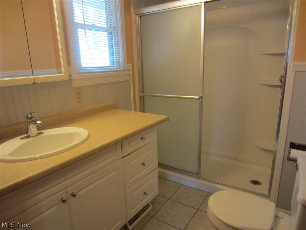 45080 Middle Ridge Road Amherst, OH 44001 - Photo 15 of 20