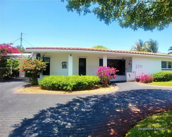 $5,000 | 2241 Northeast 38th Street, Lighthouse Point, FL 33064