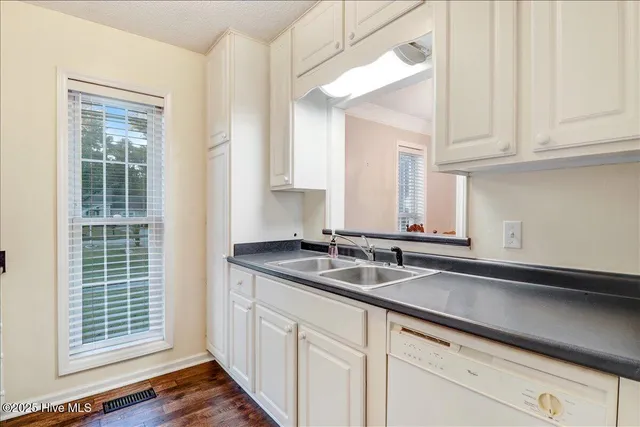 $225,000 | 1923 Christian Lane, Kinston, NC 28504