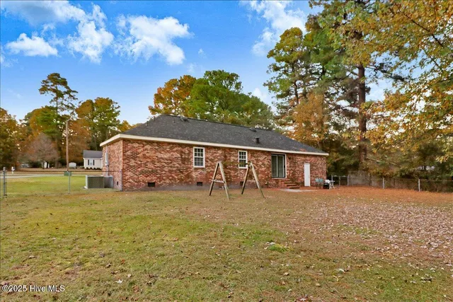 $225,000 | 1923 Christian Lane, Kinston, NC 28504