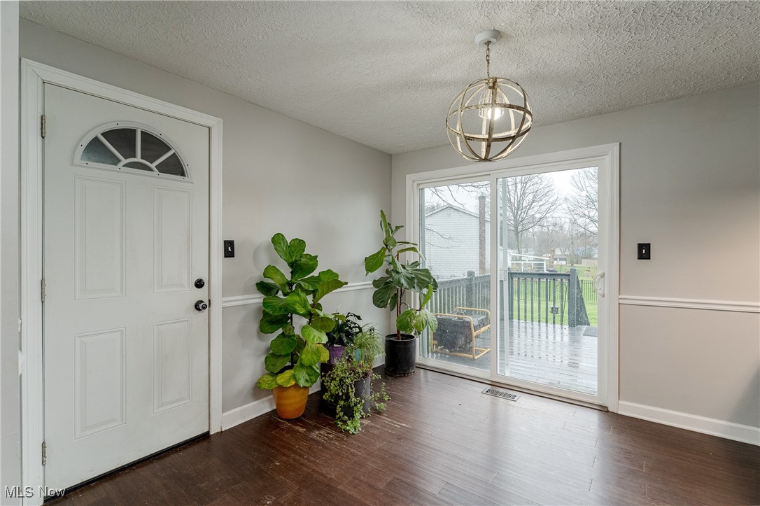 1445 Sunnyacres Road Akron, OH 44321 - Photo 7 of 36