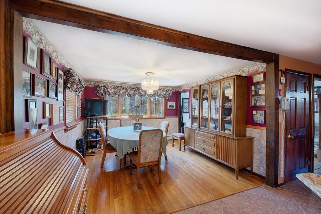 12 St Marys Road Burlington, MA 01803 - Photo 5 of 17 Gallery Image 5