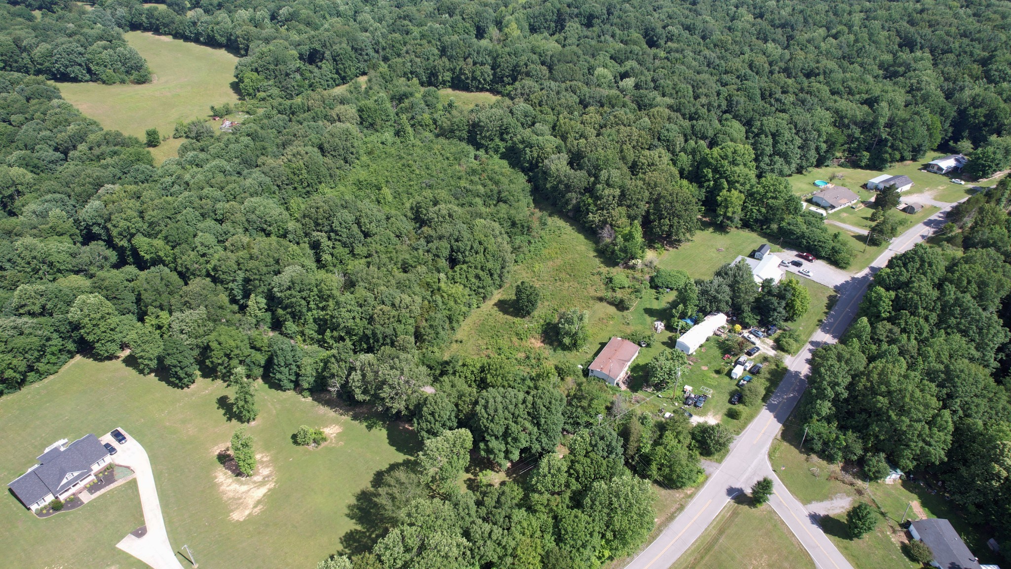 4370 Old Metal Road Palmyra, TN 37142 - Photo 13 of 60
