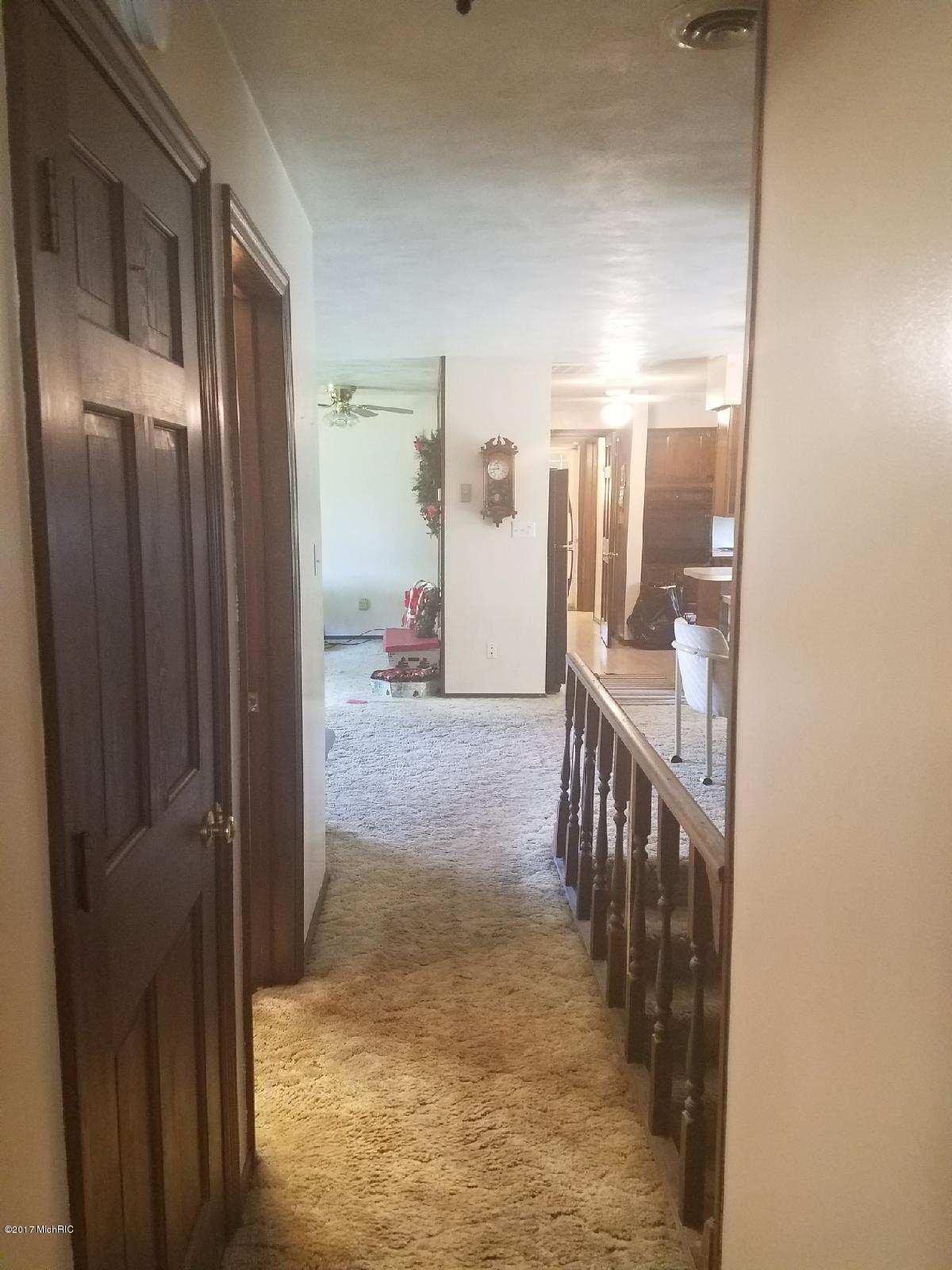 4380 East Snow Road Berrien Springs, MI 49103 - Photo 10 of 20 image