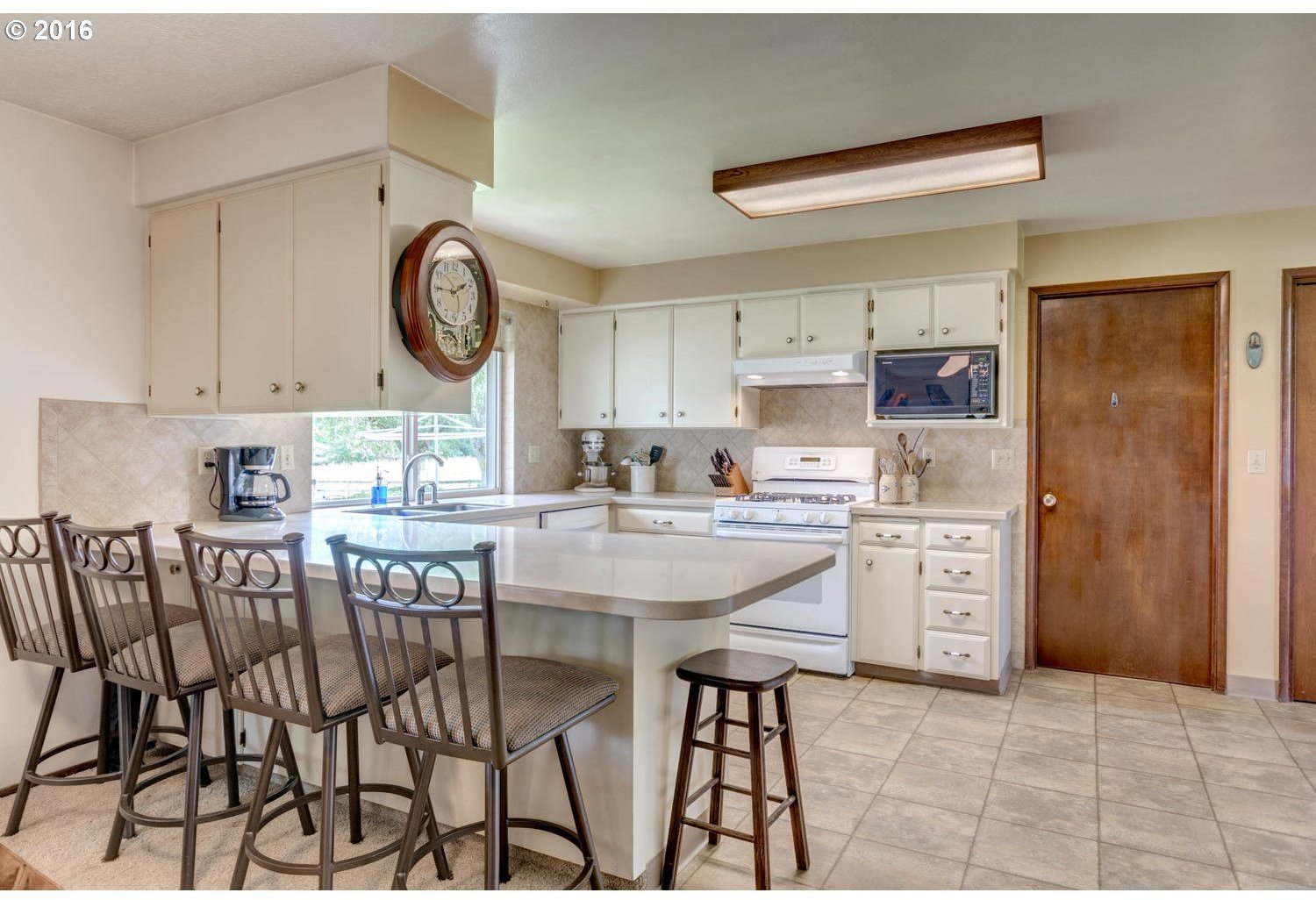 7532 Southwest Jacktown Road Beaverton, OR 97078 - Photo 5 of 26
