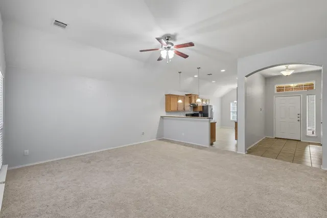 $1,899 | 512 Crescent Creek Lane, Fort Worth, TX 76140