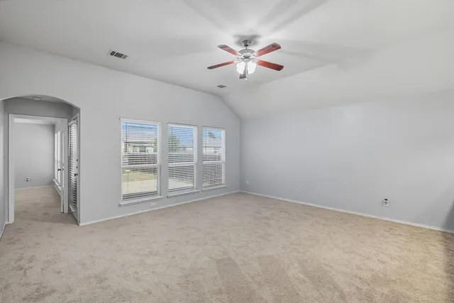 $1,899 | 512 Crescent Creek Lane, Fort Worth, TX 76140