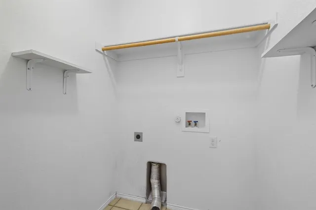 $1,899 | 512 Crescent Creek Lane, Fort Worth, TX 76140