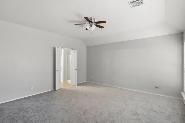 $1,899 | 512 Crescent Creek Lane, Fort Worth, TX 76140