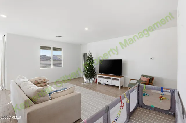 $2,150 | 1917 East Lariat Avenue, San Tan Valley, AZ 85140