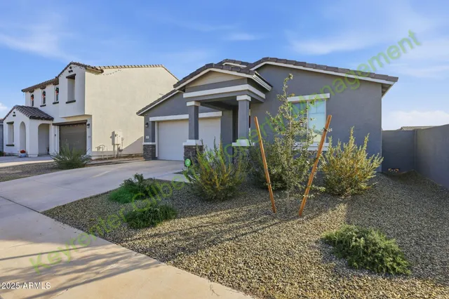 $2,150 | 1917 East Lariat Avenue, San Tan Valley, AZ 85140