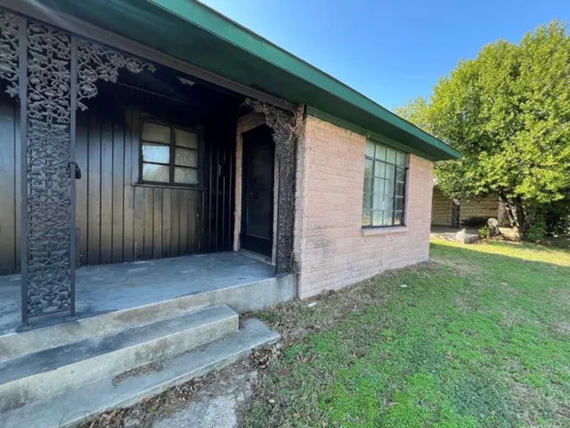 $1,100 | 509 Bowser Street, Unit 509, Rockdale, TX 76567