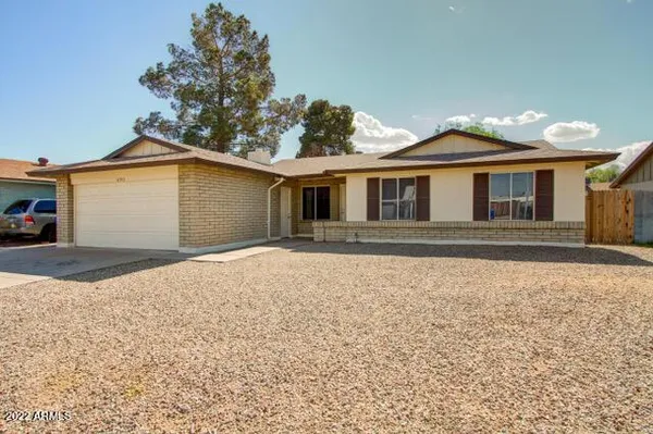 $2,200 | 6353 West Mission Lane, Glendale, AZ 85302