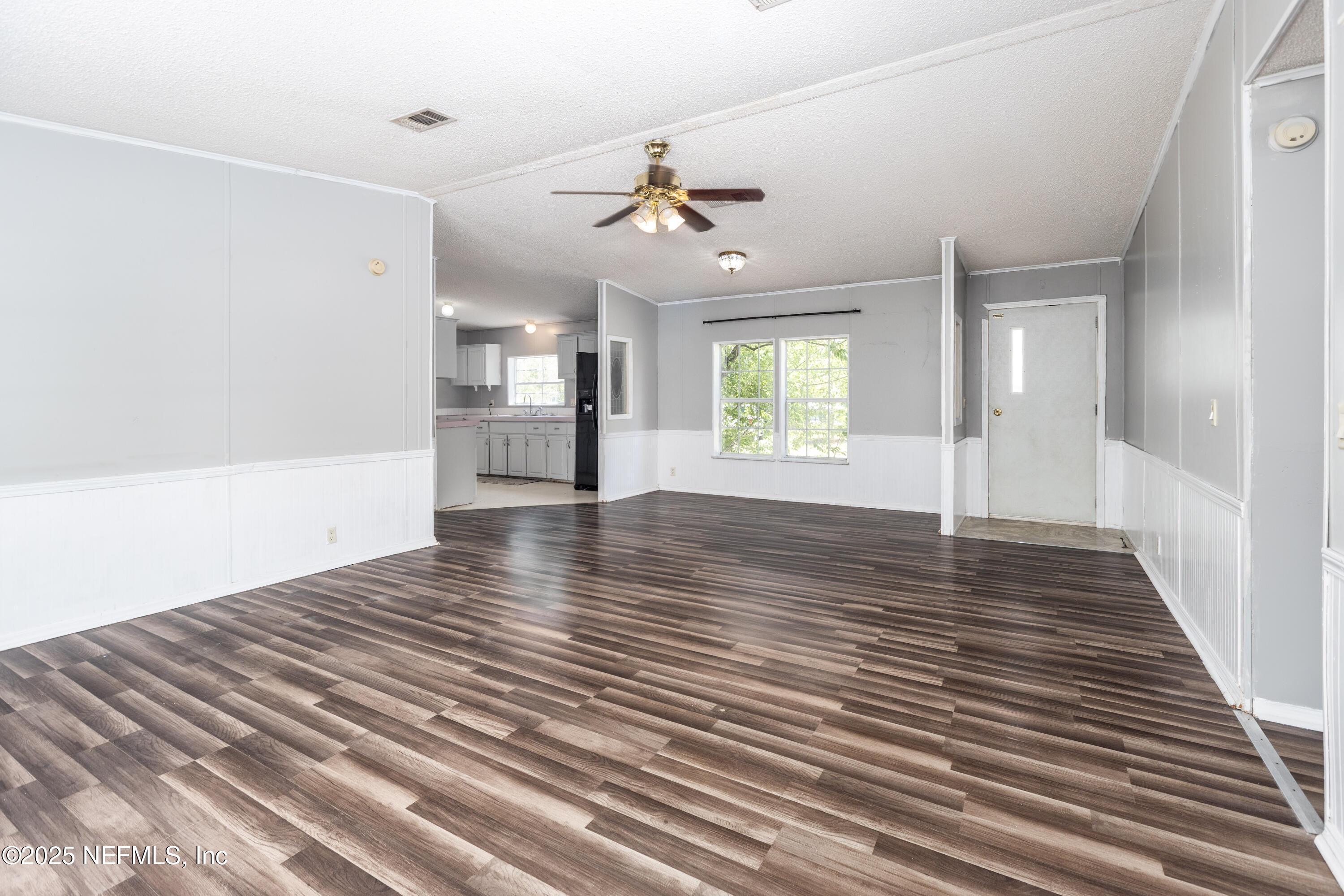 245 Whirlwind Loop Hawthorne, FL 32640 - Photo 12 of 34 245 Whirlwind Loop-19