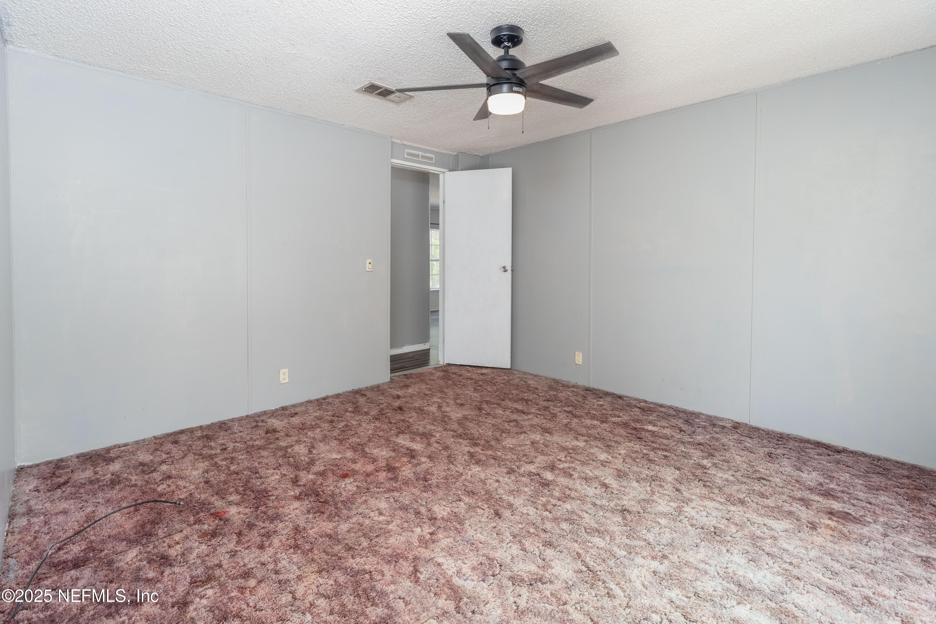 245 Whirlwind Loop Hawthorne, FL 32640 - Photo 20 of 34 245 Whirlwind Loop-28