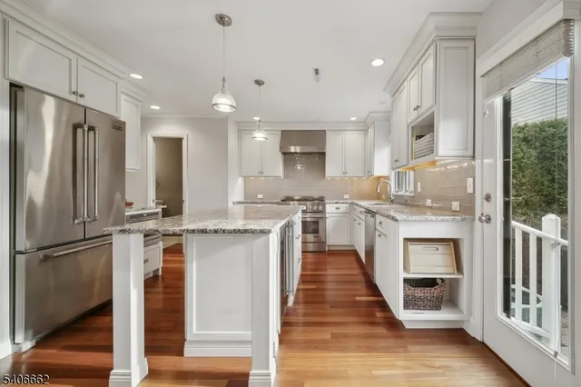 $799,999 | 28 Morris Avenue, Unit DD, Summit, NJ 07901