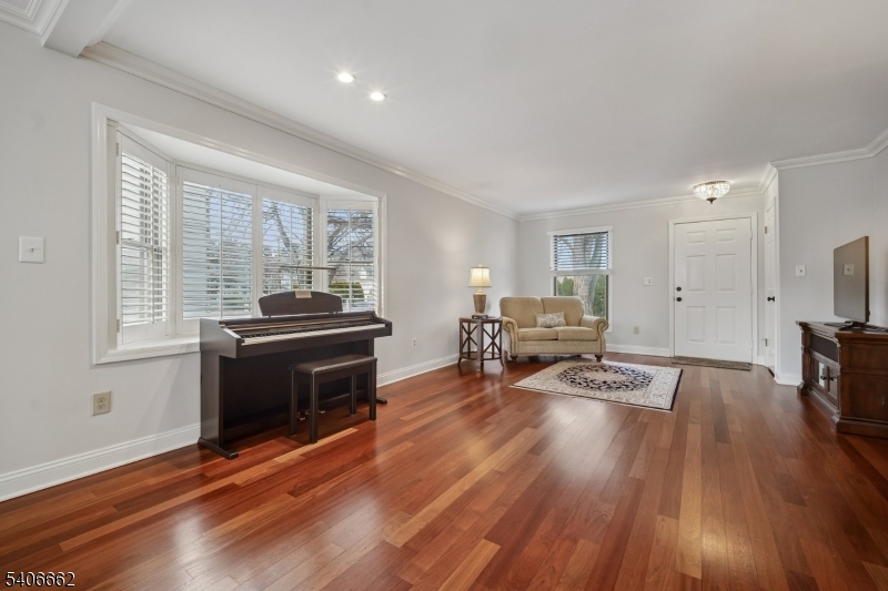 28 Morris Avenue, Unit DD Summit, NJ 07901 - Photo 4 of 49