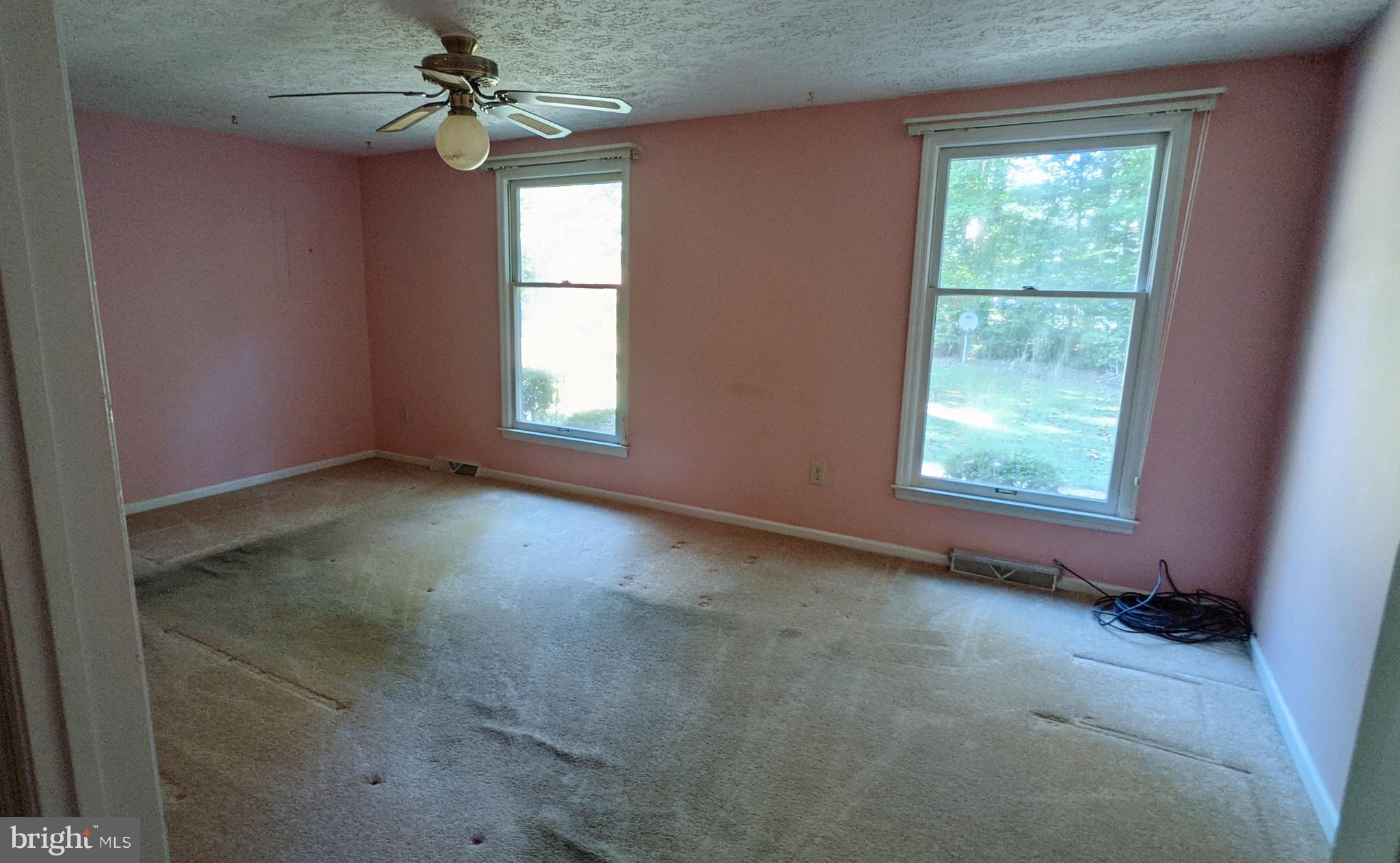 43307 Medleys Neck Road Leonardtown, MD 20650 - Photo 7 of 26 Family Room