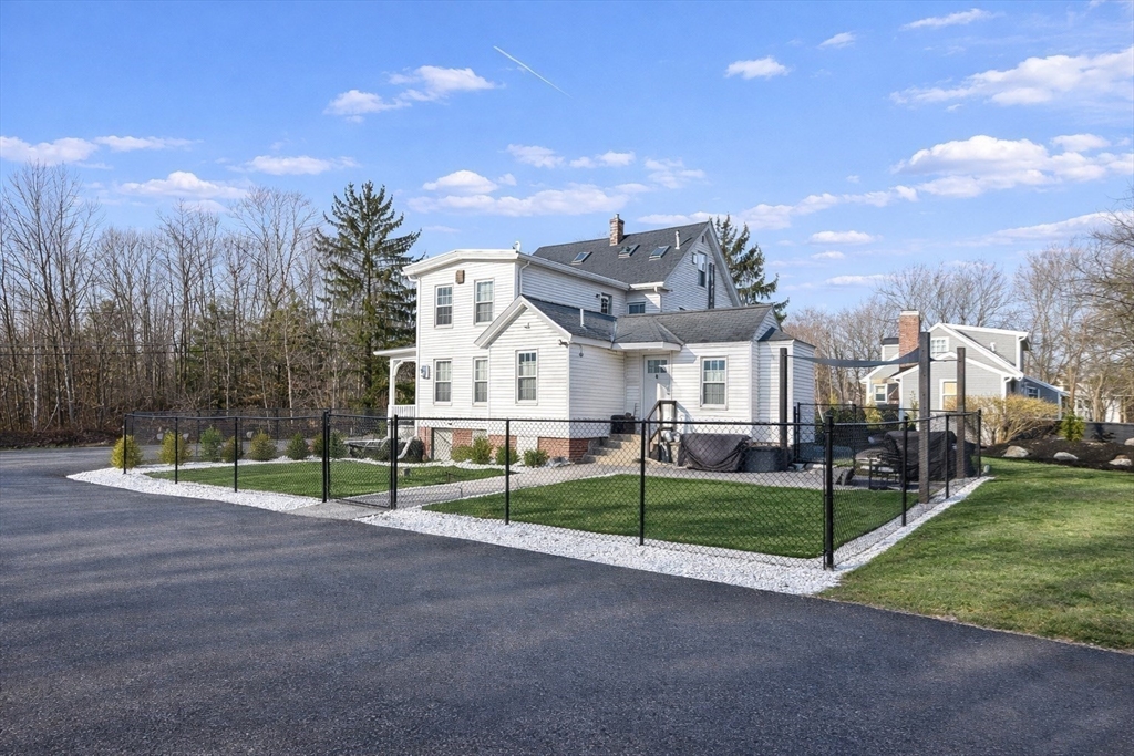 20 Stow Street, Unit 3 Acton, MA 01720 - Photo 14 of 16