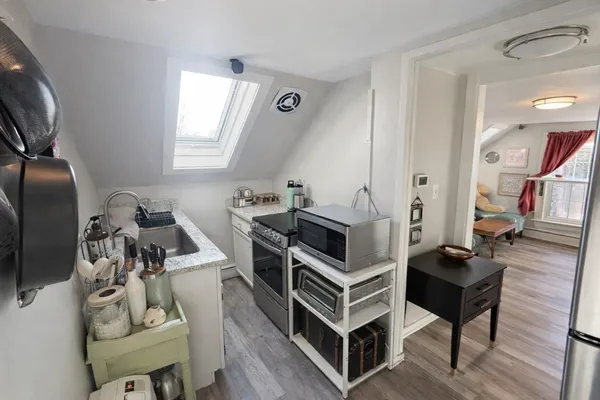 $2,000 | 20 Stow Street, Unit 3, Acton, MA 01720