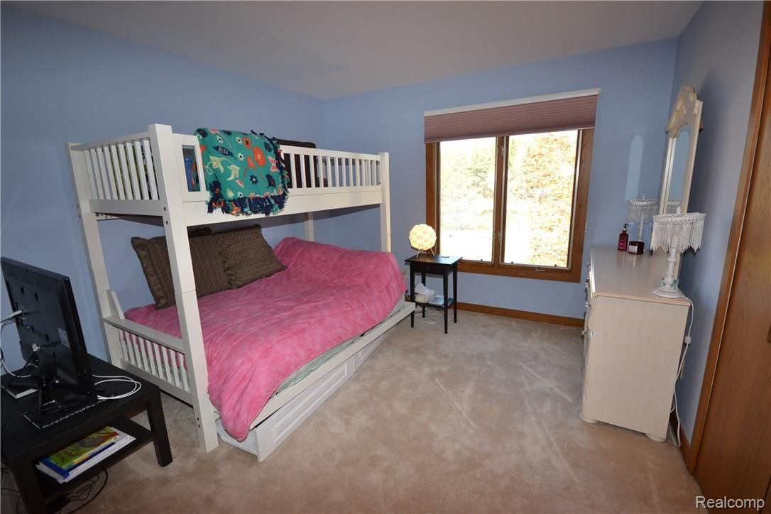 3916 South Michael Road Ann Arbor, MI 48103 - Photo 39 of 61 6 Bedroom 15.JPG