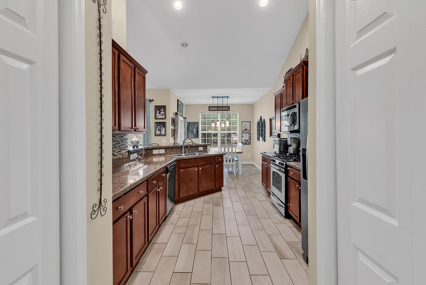 337 Oak Haven Drive Murrells Inlet, SC 29576 - Photo 8 of 35