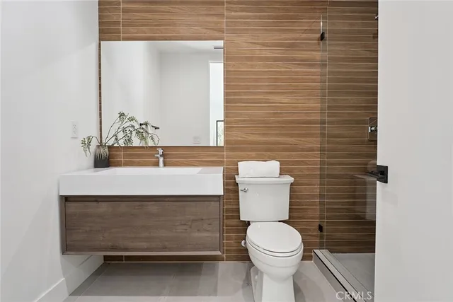 $23,000 | 22268 Avenue San Luis, Woodland Hills, CA 91364